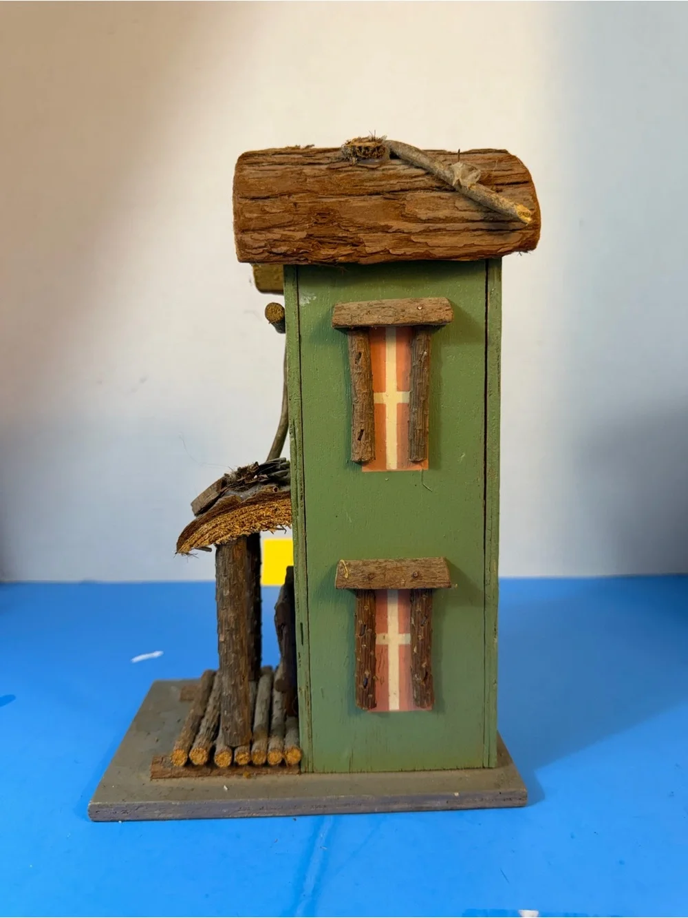 Antique-Style Green Wooden Bird House for Small Birds